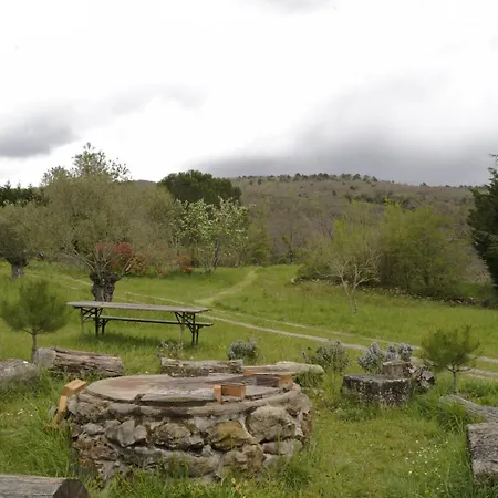 Roulotte Pour Amoureux De La Nature Alpehytte Bugarach